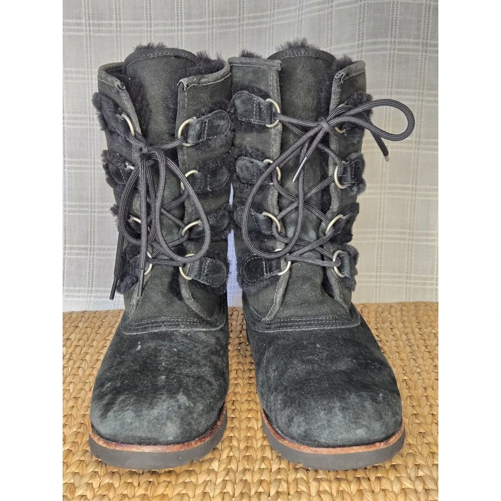 UGG Rommy Lace Up Winter Boots Womens Size 7‎ Black Leather Sheepskin Snow Warm